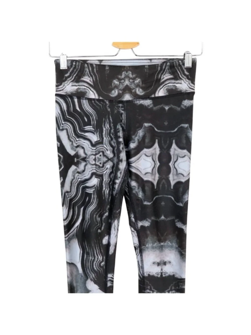 ALO Womens Small Black Gray Marble Swirl Kaleidoscope Leggings Athletic 3158